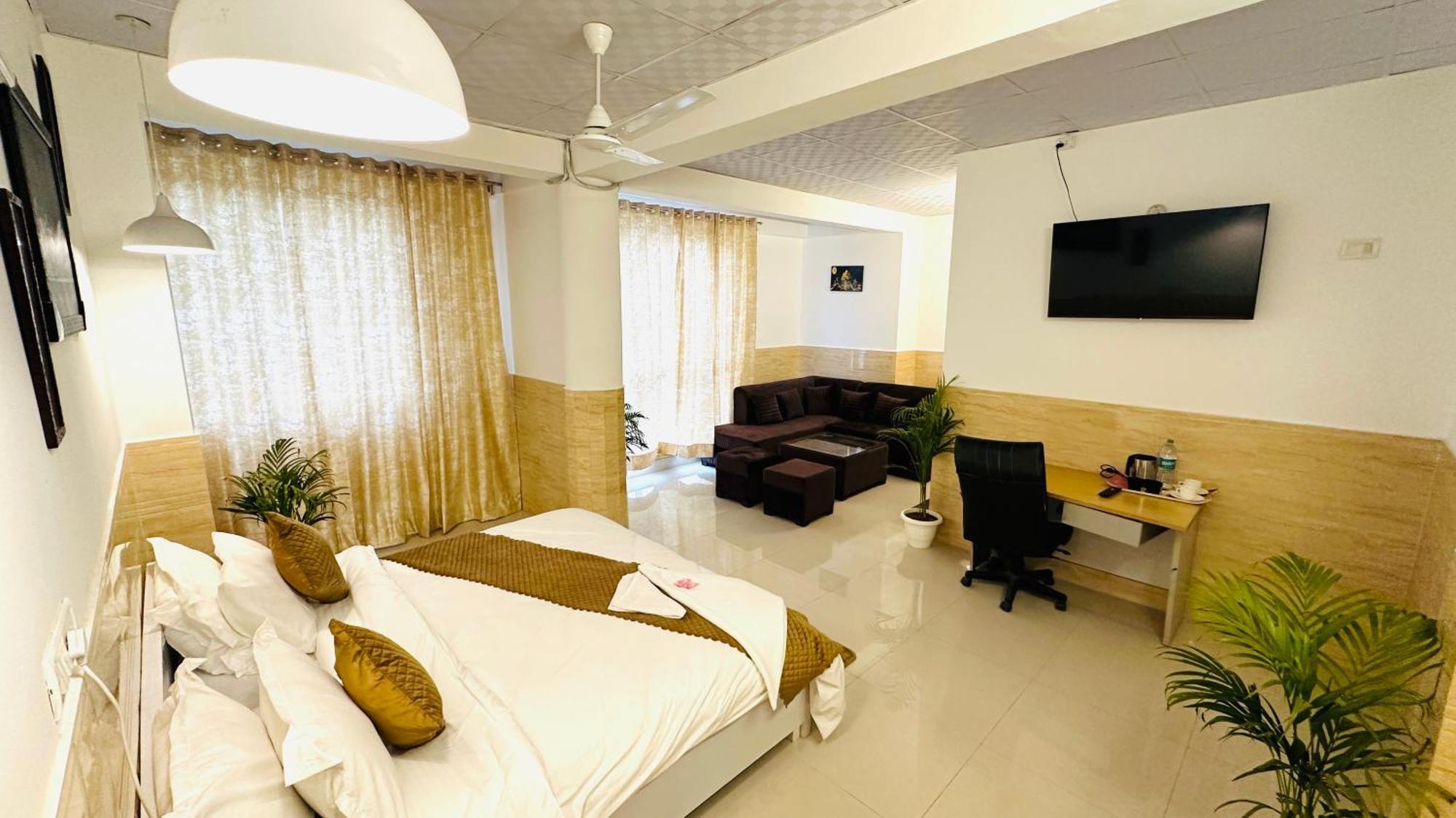 Hotel Relax Inn-Couple Friendly Hotel- Noida Sector 27 Exterior photo