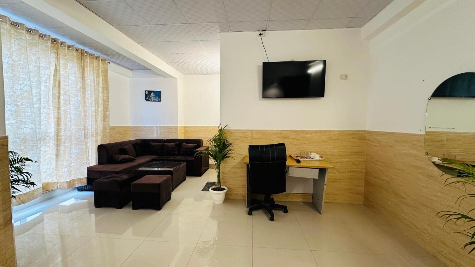 Hotel Relax Inn-Couple Friendly Hotel- Noida Sector 27 Exterior photo